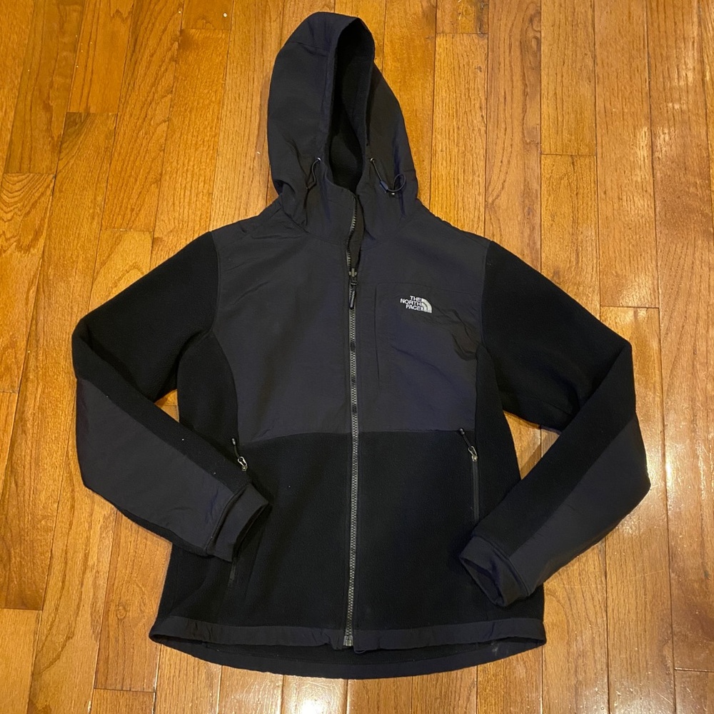 North face women's jacket M black, great condition